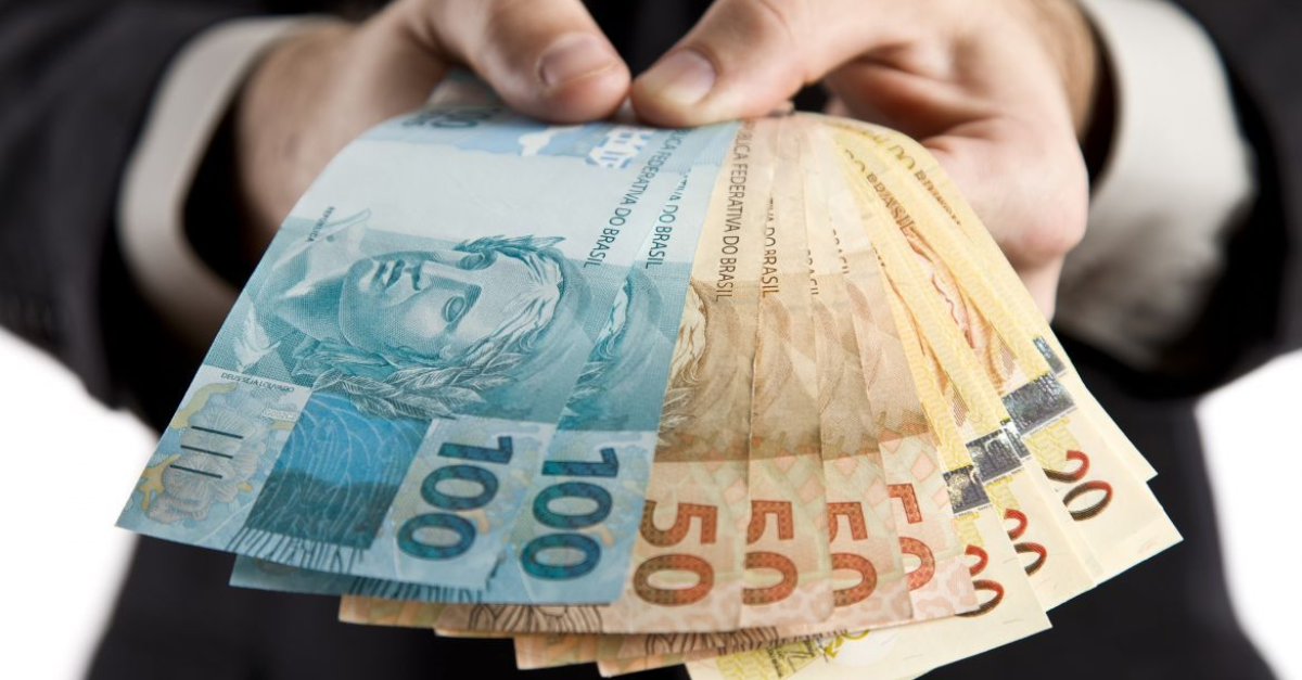 Sábado é considerado dia útil para pagamento de salário?